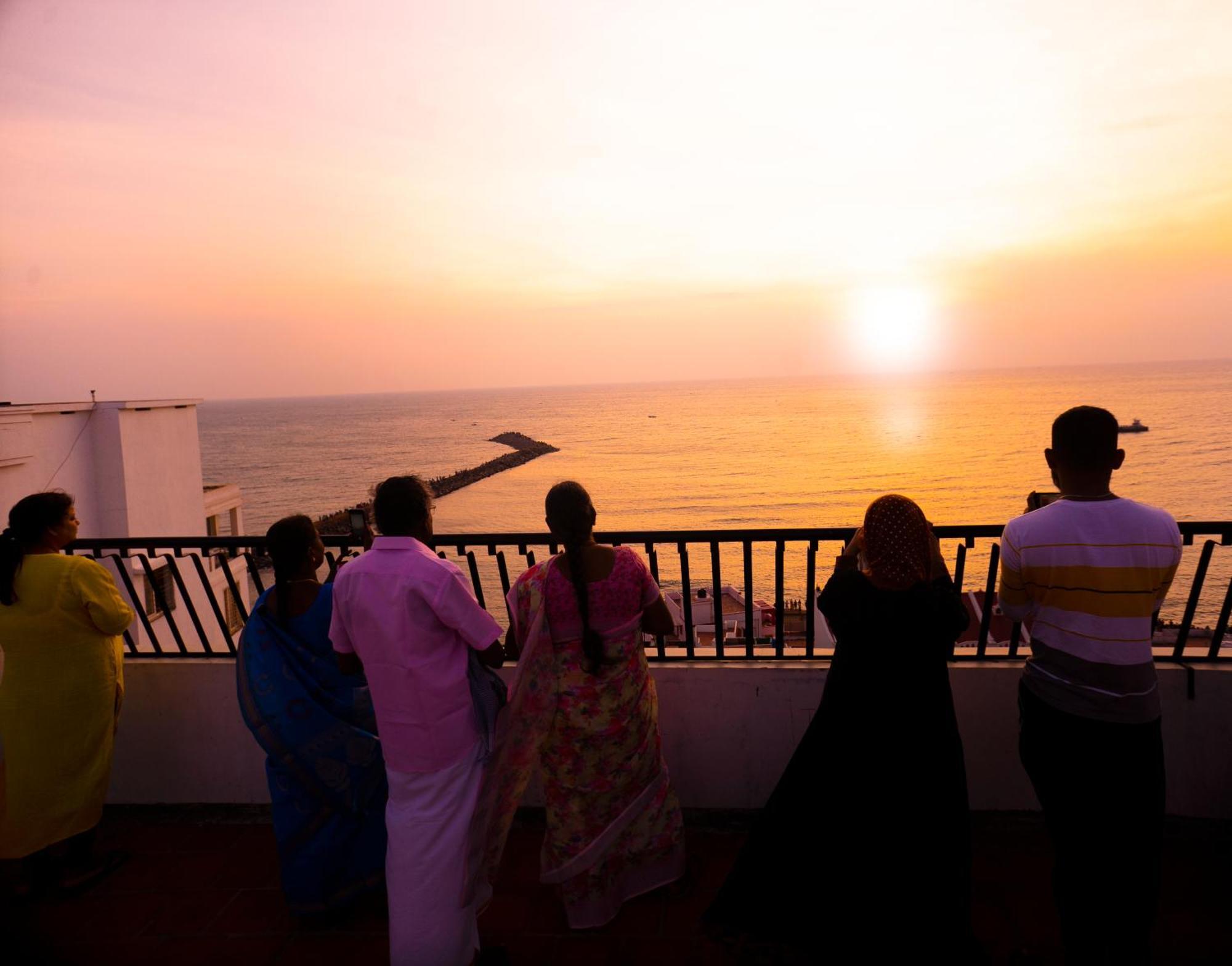 Hotel Sea Land กันยากุมารี ภายนอก รูปภาพ